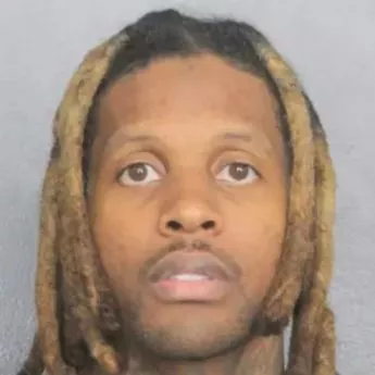 美国说唱歌手Lil Durk因涉嫌谋杀而被捕